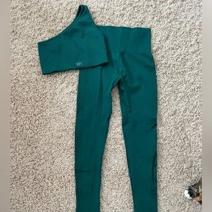 SET Active Luxform leggings and one shoulder top set, XS bottoms, S top